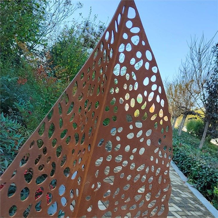 Patio Decor Steel Sculpture