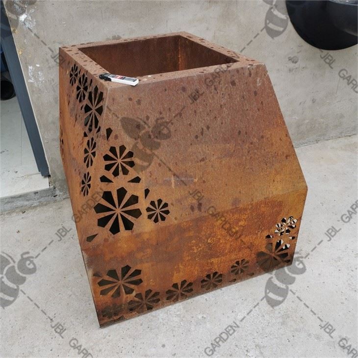 Cheap Metal Planters