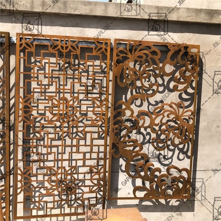 Custom Design Exterior Screens
