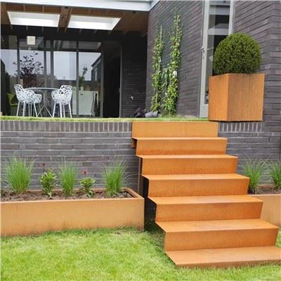 TREPPEN AUS CORTENSTAHL