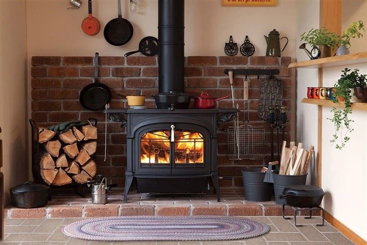 Black Cast Iron Stove