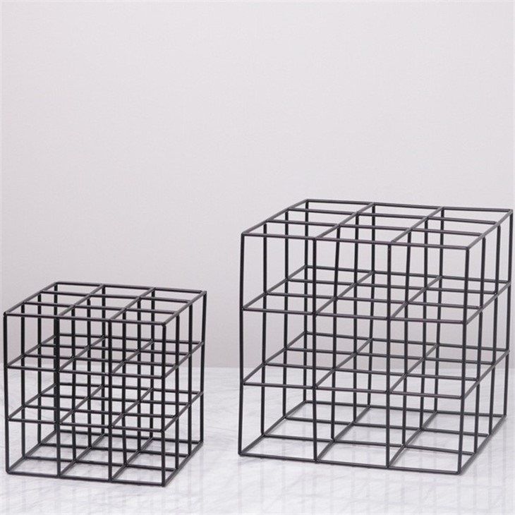 Geometric Hollow Ornaments