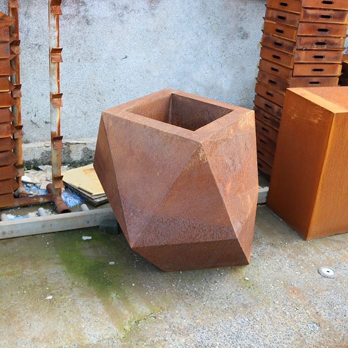 Rusty Steel Flower Planters high quality