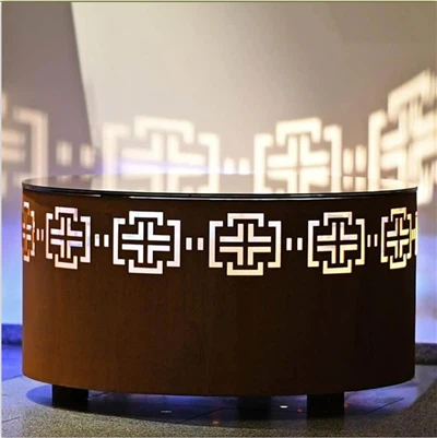 Corten -Tisch mit LED -Licht