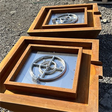 Feuer- und Wasserschalen