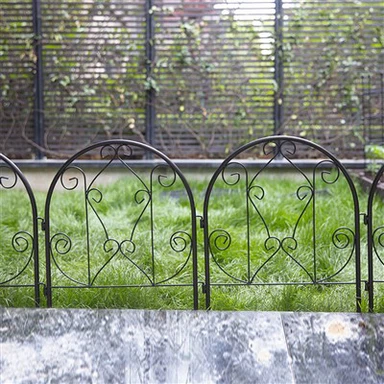 Kleiner Gartenzaun
