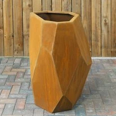 Übertopf im modernen Design